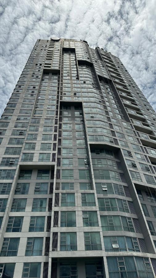 The Robertson Residence Bukit Bintang 20F クアラルンプール エクステリア 写真