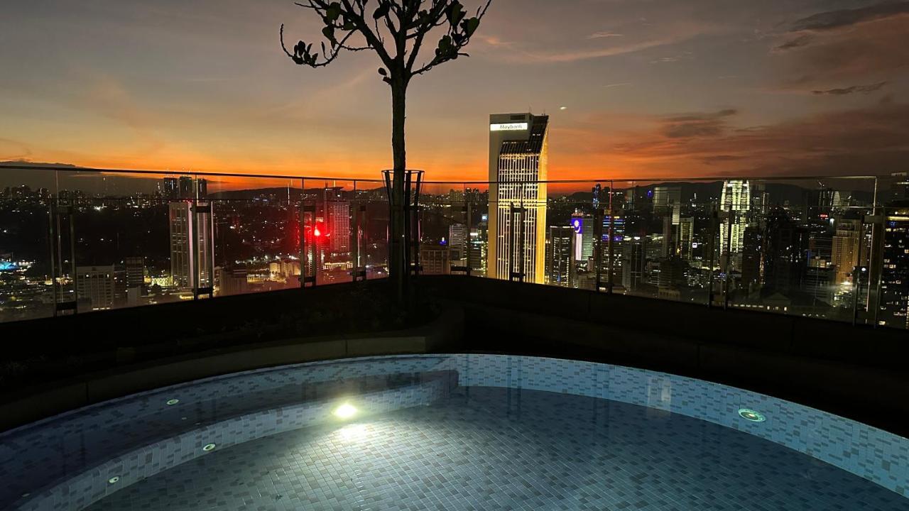 The Robertson Residence Bukit Bintang 20F クアラルンプール エクステリア 写真