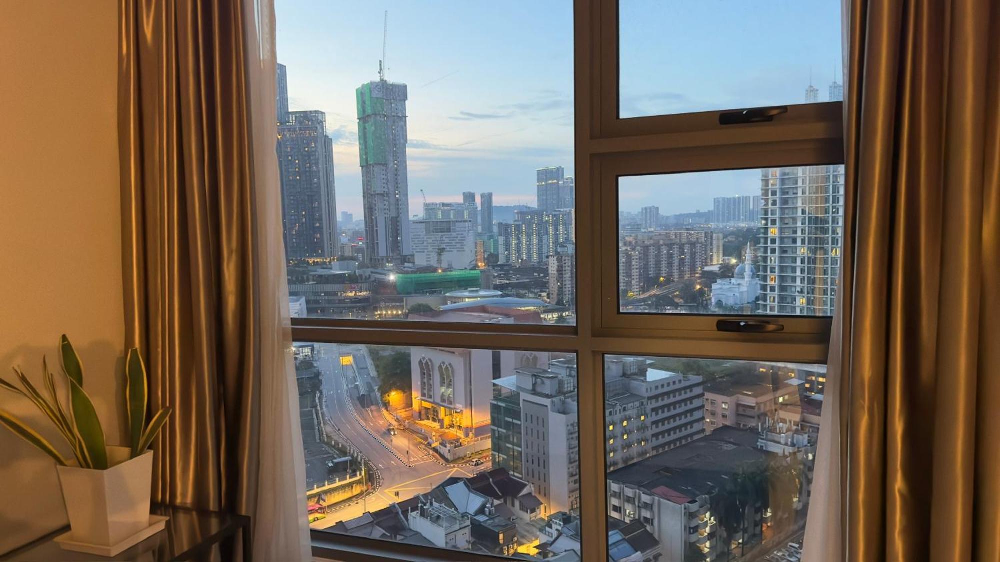 The Robertson Residence Bukit Bintang 20F クアラルンプール エクステリア 写真